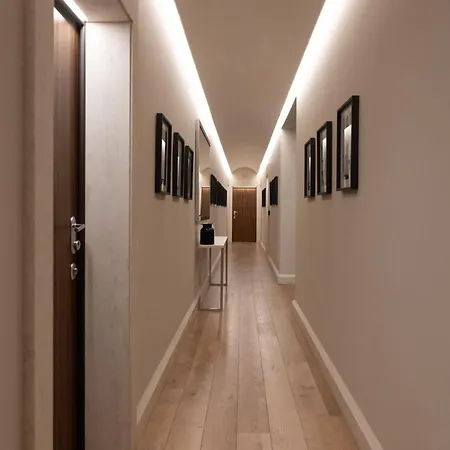 Elegante E Raffinato Bilocale B In Piazza Affari Apartment *