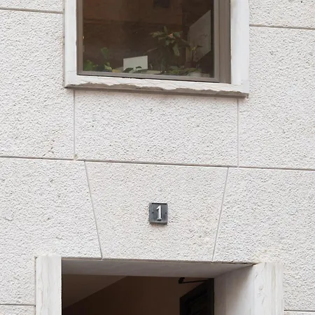 Elegante E Raffinato Bilocale B In Piazza Affari Lejlighed Milano