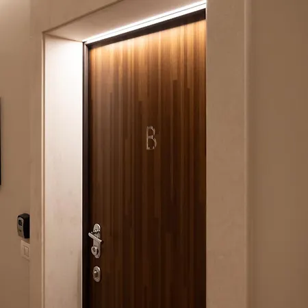 Lejlighed Elegante E Raffinato Bilocale B In Piazza Affari Milano